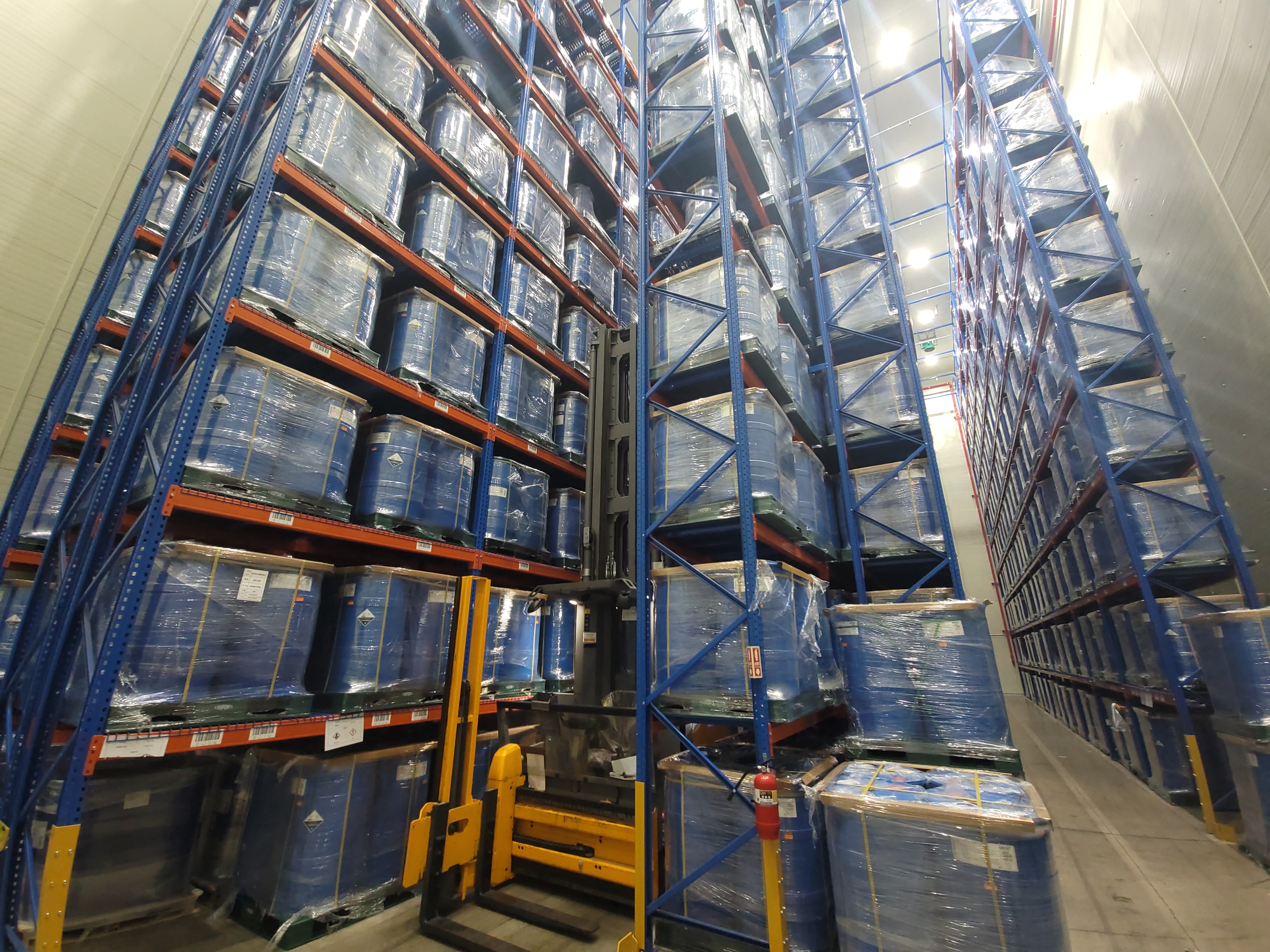 warehouse_image